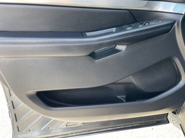 Used 2018 Ford Explorer XLT FWD image 13