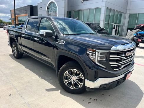 Used 2025 GMC Sierra 1500 SLT AWD/4WD image 1