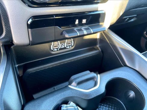 Used 2024 RAM 1500 Laramie image 26