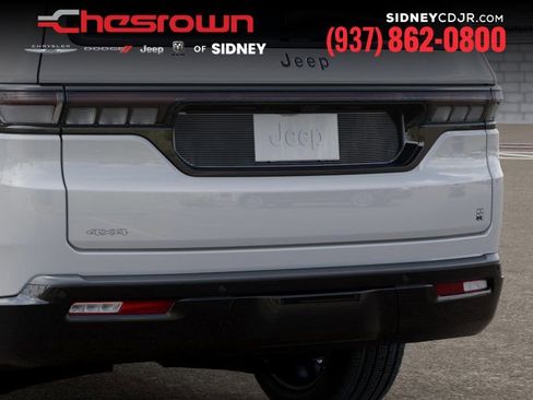 New 2026 Jeep Grand Wagoneer 4WD image 13