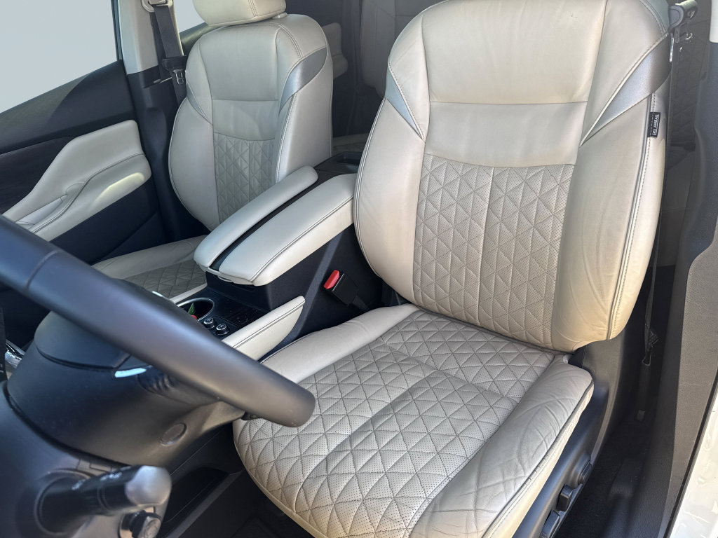 Used 2020 Nissan Murano Platinum w/ Cargo Package FWD image 11