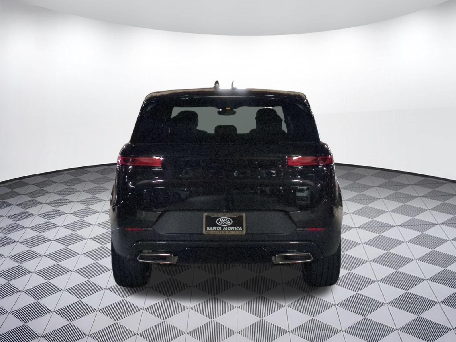 New 2027 Land Rover Range Rover Sport SE AWD/4WD image 4