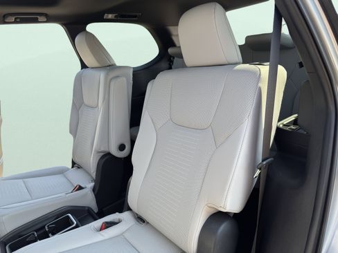 Used 2025 Lexus TX 350 AWD image 26