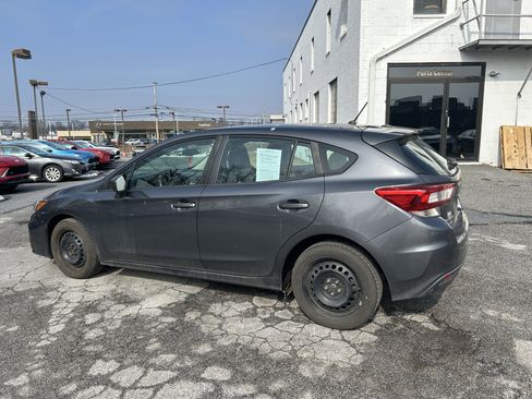 Used 2019 Subaru Impreza 2.0i image 9