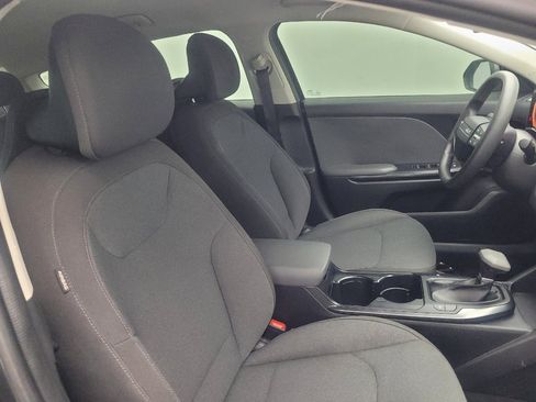 Used 2025 Kia K4 FWD image 21