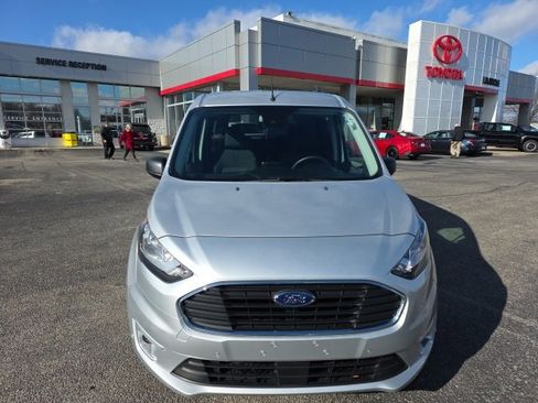 Used 2020 Ford Transit Connect XLT image 2