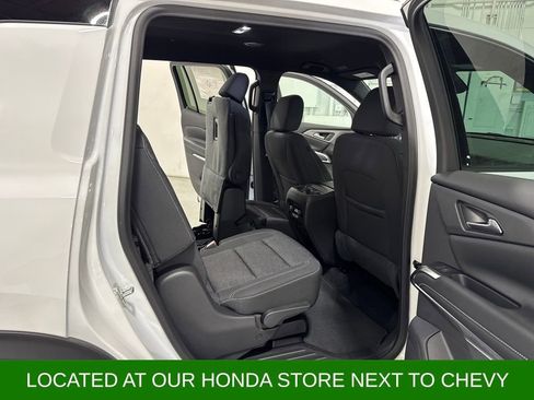 Certified 2024 Chevrolet Traverse LT image 24