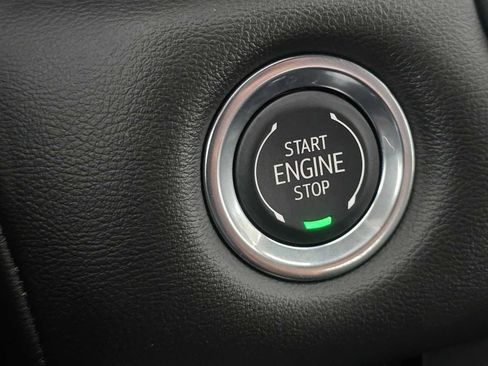 New 2026 GMC Canyon Elevation w/ Convenience Package image 29