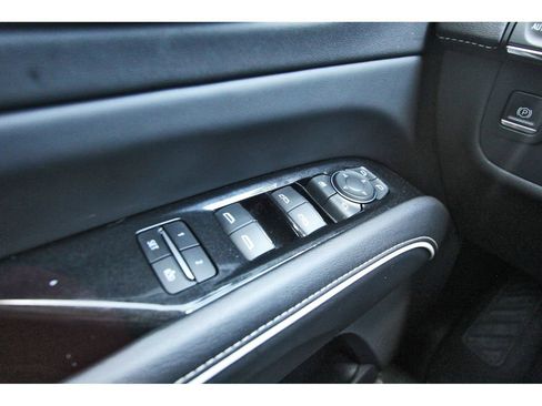 Used 2023 Cadillac Escalade Premium Luxury image 17