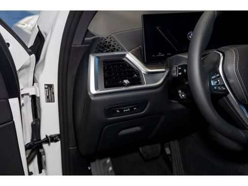 New 2026 BMW X5 xDrive40i w/ Premium Package image 35