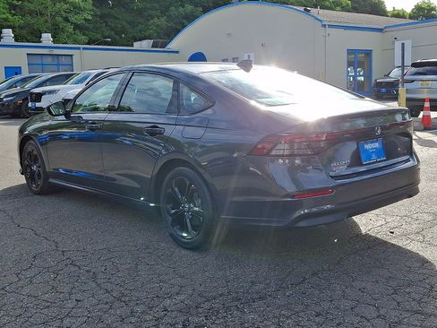 Used 2025 Honda Accord SE image 4