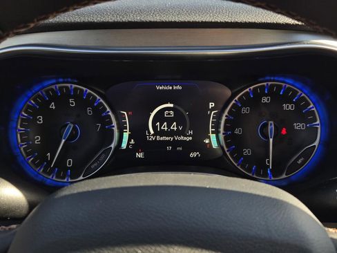 New 2026 Chrysler Pacifica Pinnacle image 23