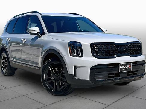 Used 2025 Kia Telluride EX X-Line AWD/4WD image 3