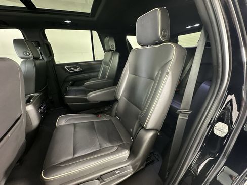 Used 2021 Chevrolet Tahoe Premier w/ Premium Package RWD image 22
