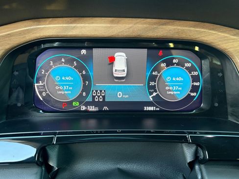 Used 2025 Volkswagen Atlas SE image 44