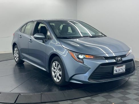 Used 2026 Toyota Corolla LE FWD image 3