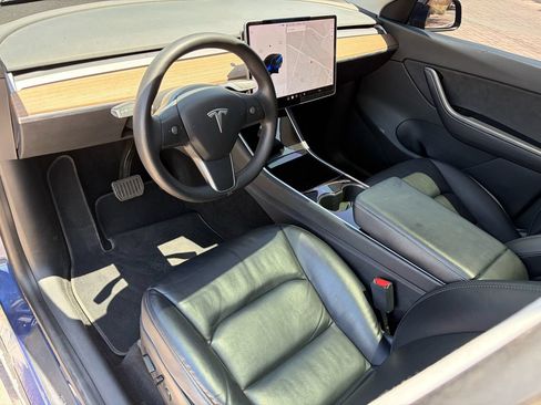 Used 2021 Tesla Model Y Long Range AWD/4WD image 8