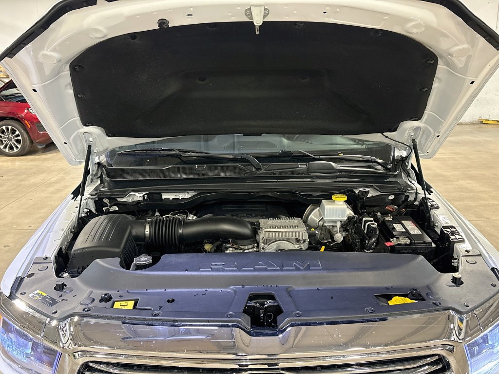 Used 2023 RAM 1500 Laramie RWD image 32