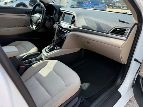 Used 2018 Hyundai Elantra Value Edition FWD image 15