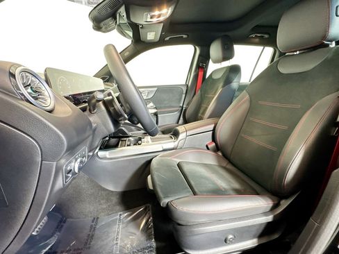 Certified 2025 Mercedes-Benz GLB 35 AMG 4MATIC image 19