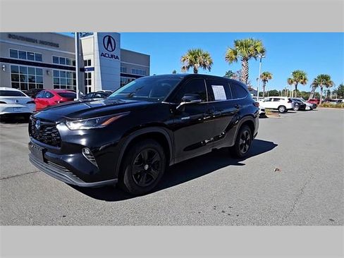 Used 2021 Toyota Highlander LE image 35
