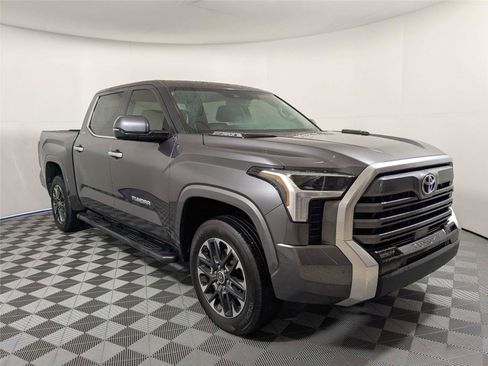 Used 2024 Toyota Tundra Limited AWD/4WD image 3