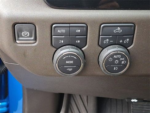 Certified 2025 Chevrolet Silverado 1500 RST image 24