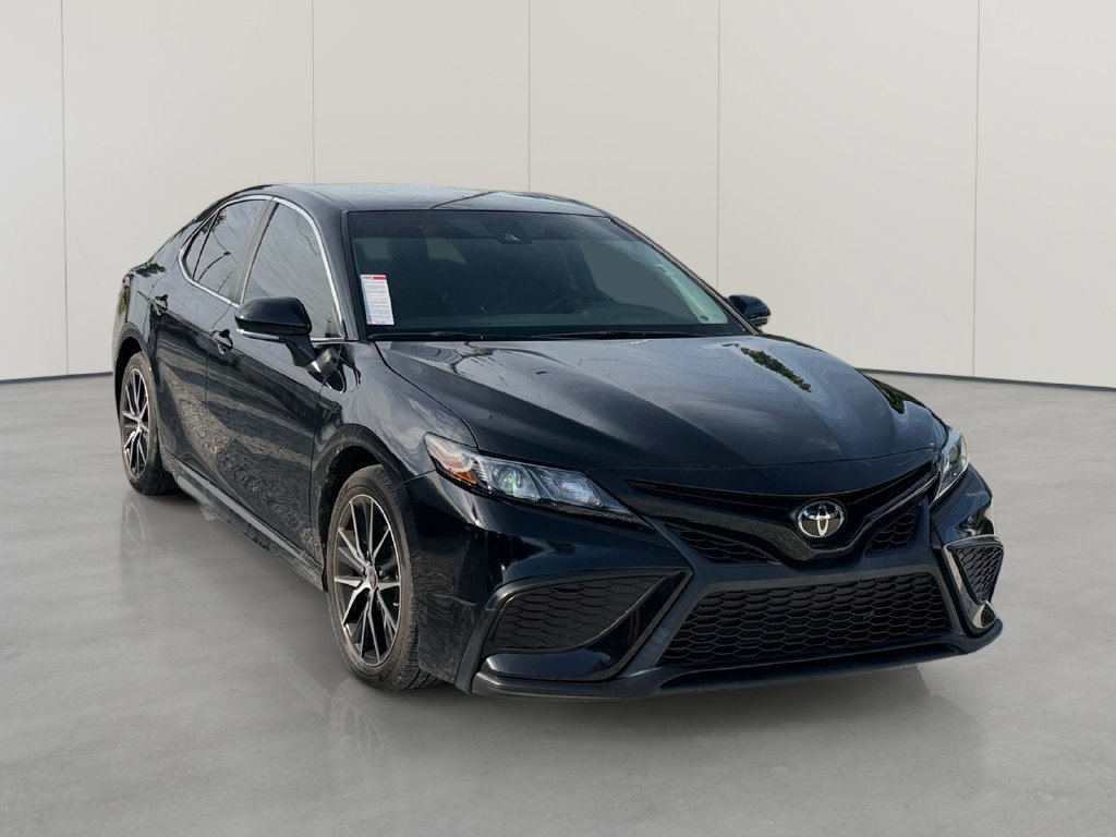 Used 2024 Toyota Camry SE FWD image 7
