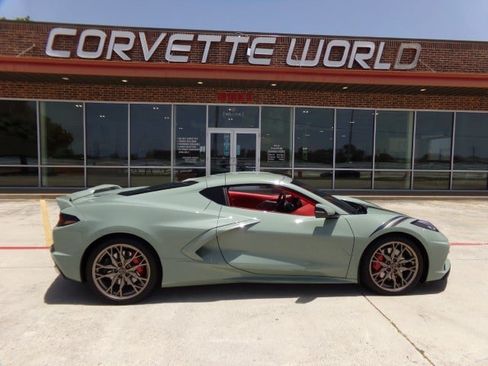 Used 2024 Chevrolet Corvette Stingray Premium Cpe w/ Z51 Performance Package RWD image 5