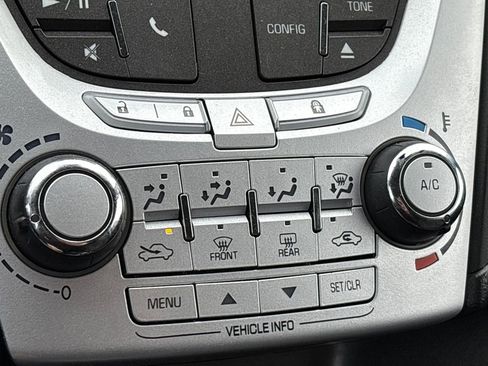 Used 2015 Chevrolet Equinox LT w/ Driver Convenience Package image 17