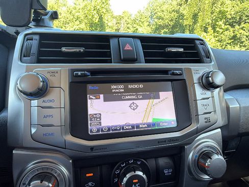 Used 2017 Toyota 4Runner SR5 Premium RWD image 33