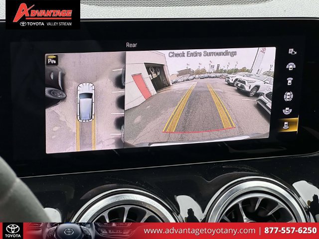 Used 2022 Mercedes-Benz GLB 35 AMG 4MATIC image 32