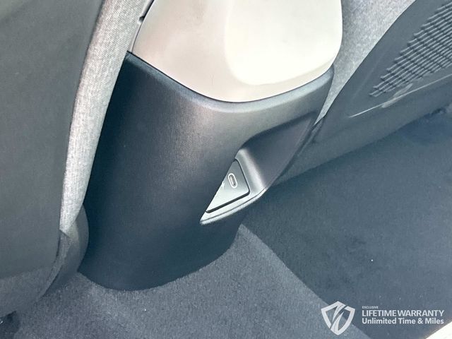 New 2026 Hyundai Elantra Limited FWD image 24