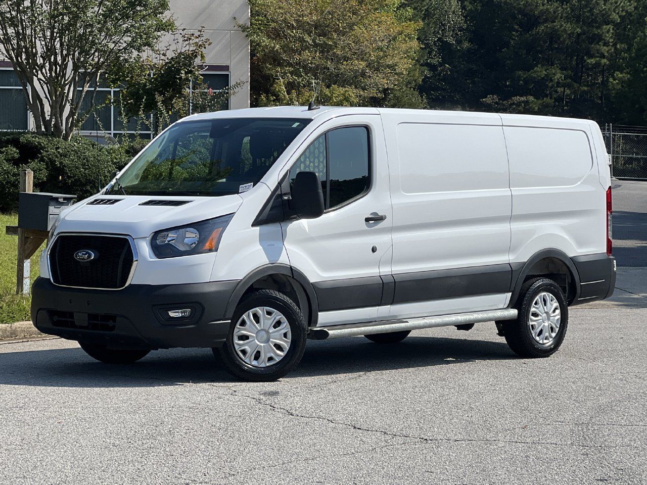Used 2025 Ford Transit 250 Low Roof w/ Exterior Upgrade Package RWD image 1