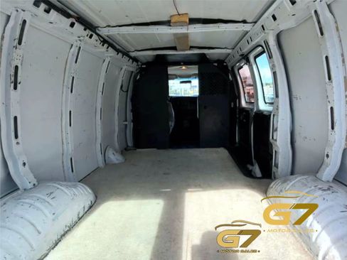 Used 2005 Chevrolet Express 1500 RWD image 8