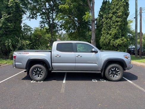 Used 2021 Toyota Tacoma TRD Off-Road AWD/4WD image 2