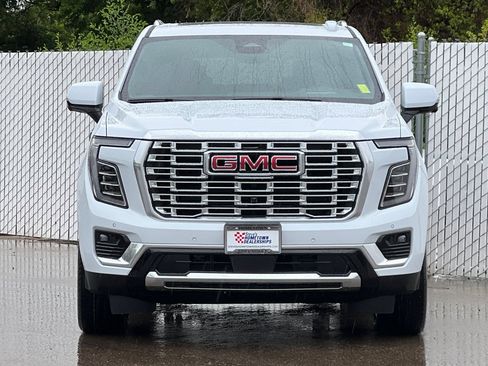 New 2026 GMC Yukon XL Denali w/ Denali Reserve Package AWD/4WD image 6