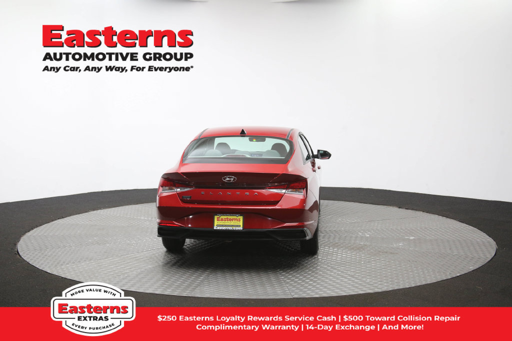 Used 2023 Hyundai Elantra SE w/ Cargo Package FWD image 38