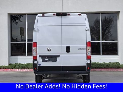 Used 2025 RAM ProMaster 2500 w/ Convenience Group image 6