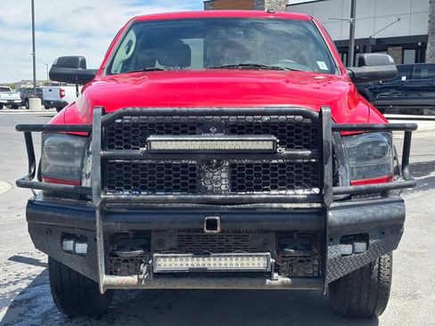 Used 2017 RAM 2500 Tradesman w/ Chrome Appearance Group AWD/4WD image 2