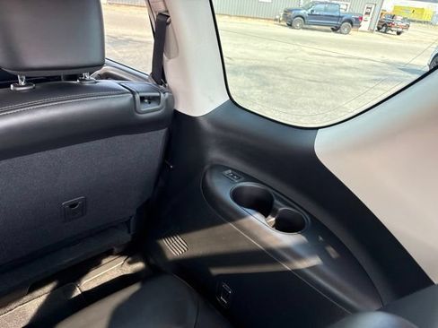 Used 2023 Nissan Armada Platinum w/ Cargo Package AWD/4WD image 42