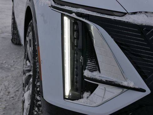 New 2026 Cadillac Lyriq Luxury image 14