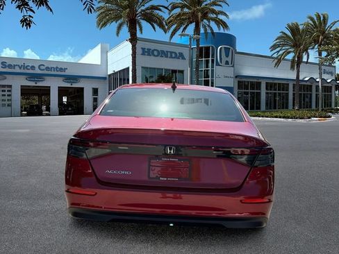 Certified 2023 Honda Accord EX image 7