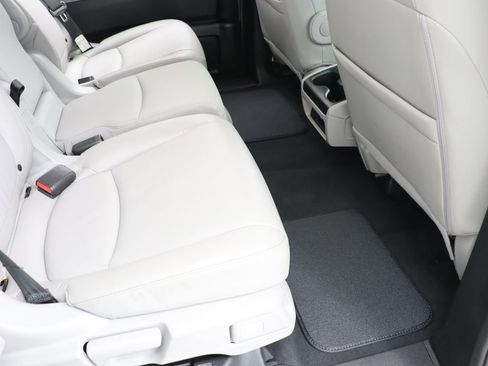Used 2023 Honda Odyssey EX-L image 34