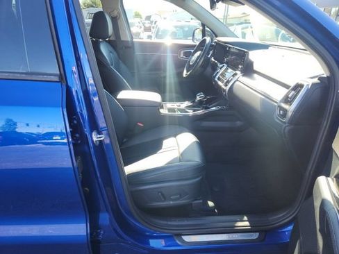 Used 2022 Kia Sorento SX AWD/4WD image 16
