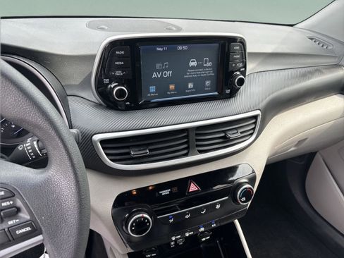 Used 2019 Hyundai Tucson SE FWD image 17