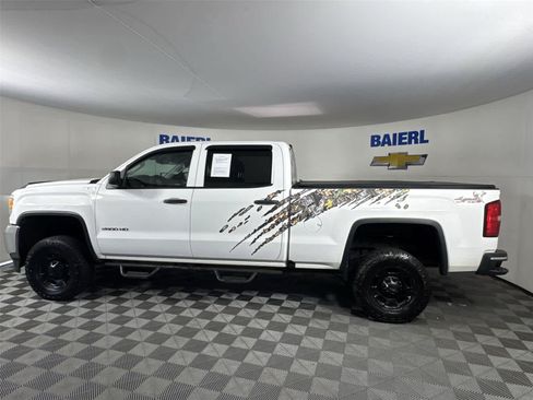 Used 2016 GMC Sierra 2500 4x4 Crew Cab w/ Sierra Convenience Package image 2