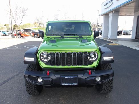 New 2025 Jeep Wrangler Unlimited Rubicon image 3