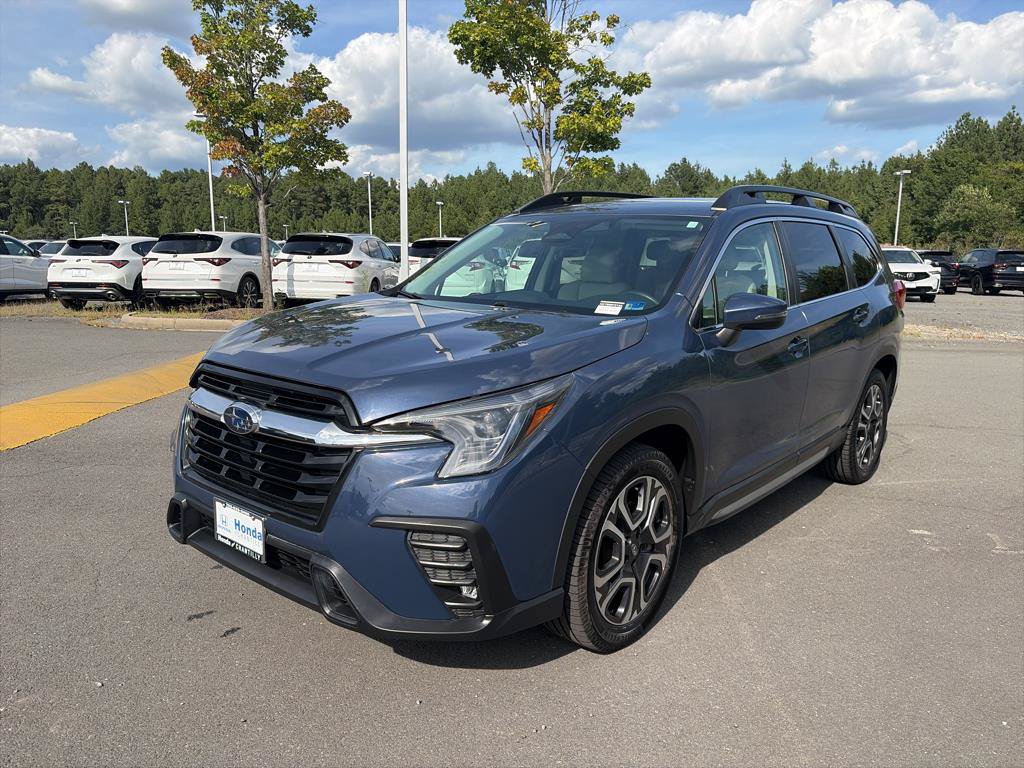 Used 2023 Subaru Ascent Limited AWD/4WD image 3