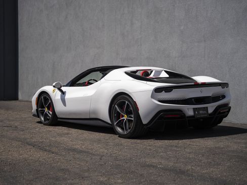 Used 2025 Ferrari 296 GTS RWD image 4